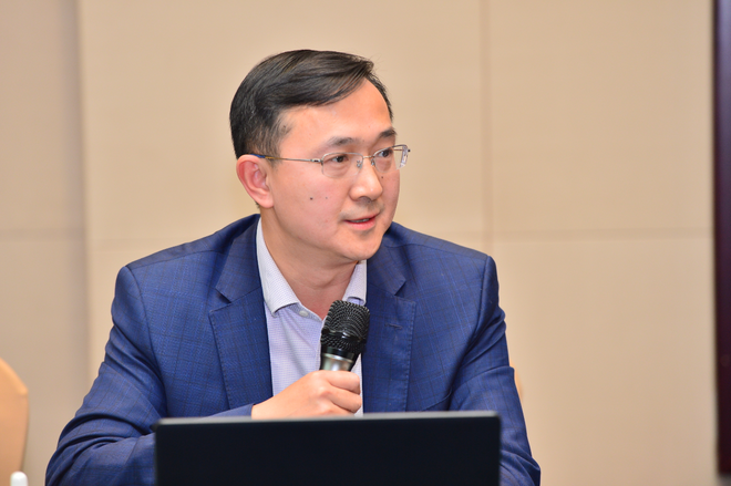 北汽集团营销业务委员会产品与商业模式创新中心部长赵新智发言