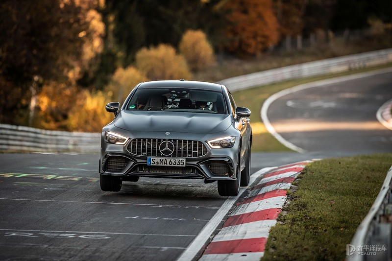 梅赛德斯-AMG GT63 S再夺纽北最速四门轿车纪录