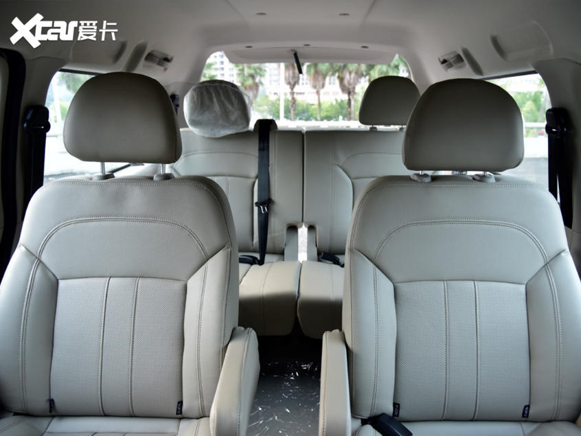 新款菱智M5 2.0L车型上市 售7.99万元起